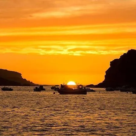 Seashell Bay - House - *